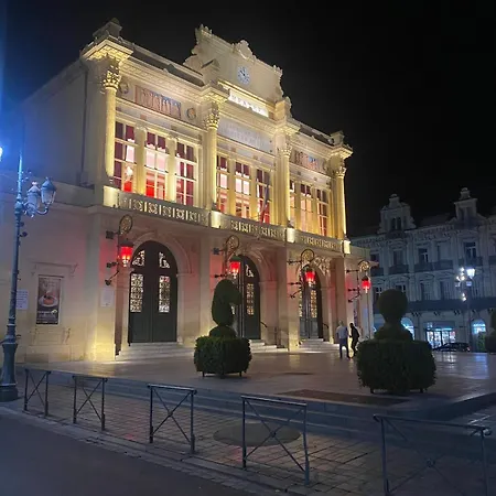 Rénové Au Cœur Du Centre Historique De *